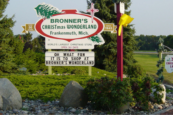 Bronner's CHRISTMAS Wonderland